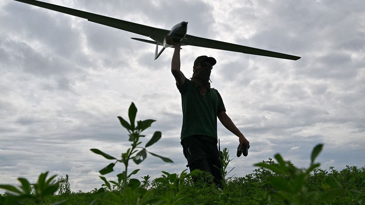 Négy csoportos rakéta- és dróncsapásról számolt be az orosz védelmi minisztérium