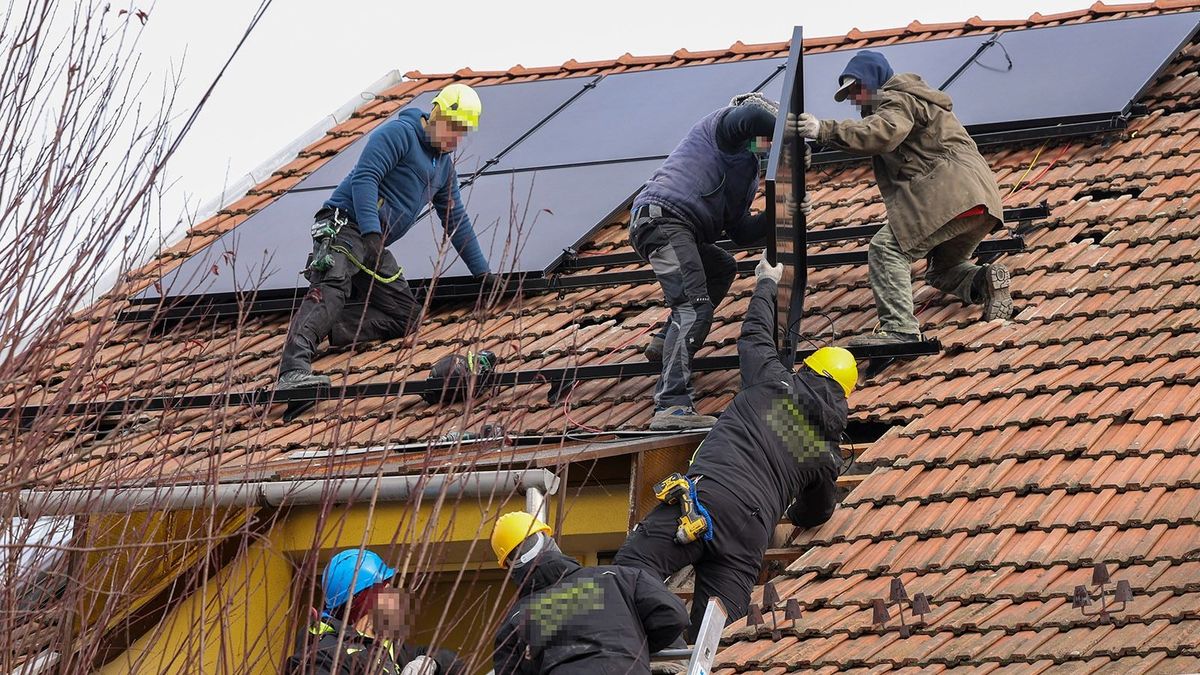 Napelemmel csaltak, sokmilliós bírság lett belőle