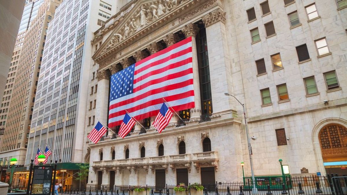 A széles piac korrigált, de a tech szektor felfelé araszolt a tengerentúlon