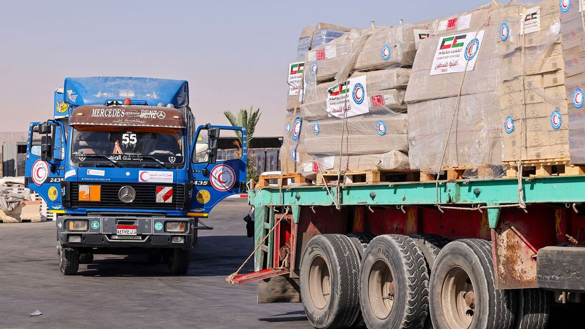 ENSZ: 137 teherautónyi segélyszállítmányt rakodtak ki Gázában