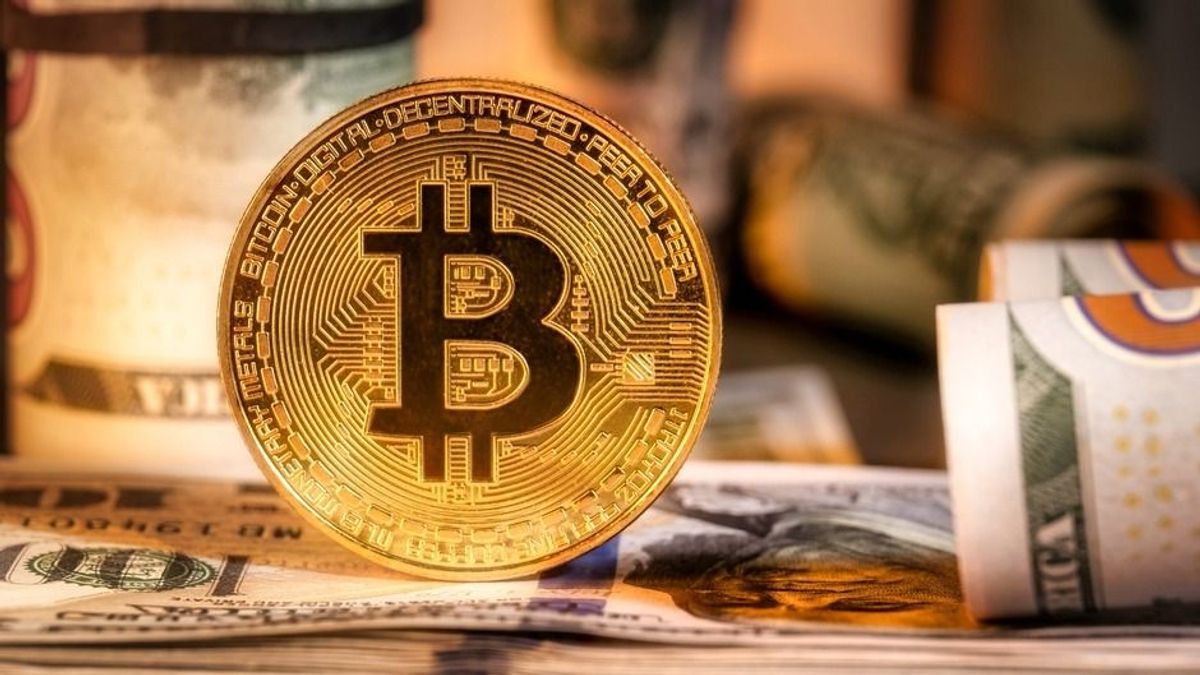 Két éves csúcson a kapzsiság a kriptopiacon, 42 ezer dollár fölé ugrott a bitcoin árfolyama