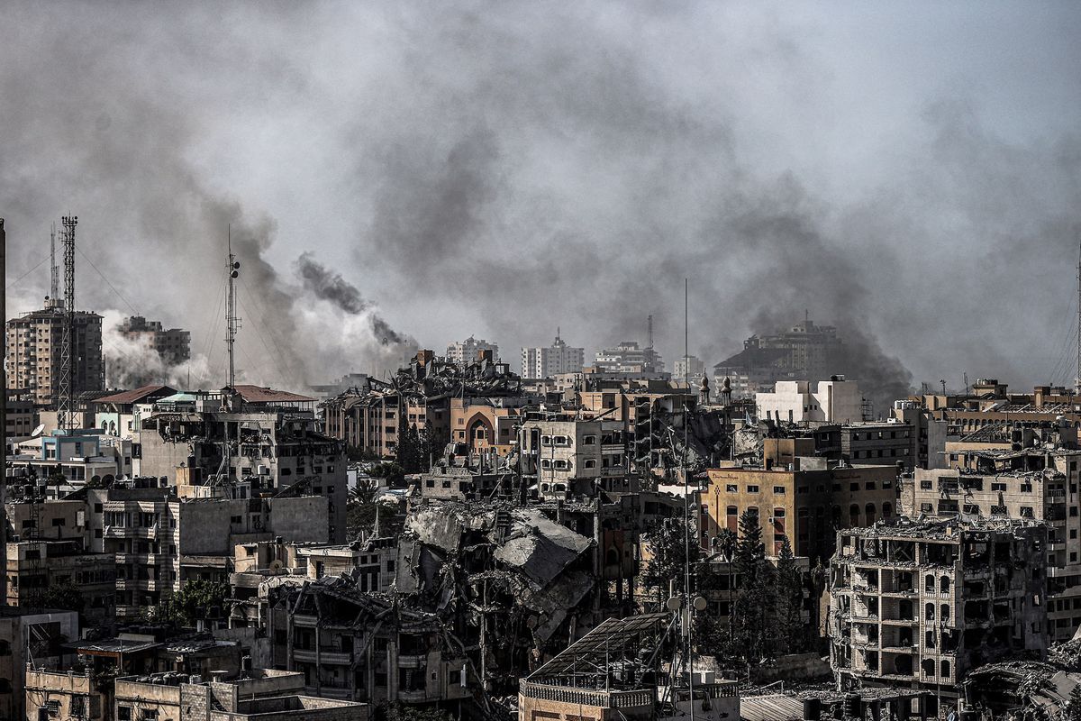 Israeli attacks continue on the 34th day in Gaza