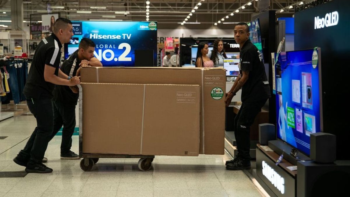 Durva visszaesés: sokkal kevesebb TV és otthoni kisgép fogy