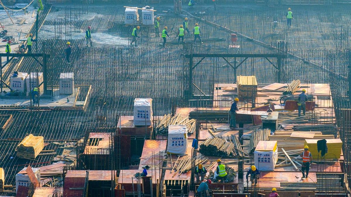 A teljes magyar államadósságot kitevő pénzzel segítené Kína a bajba jutott ingatlanszektort