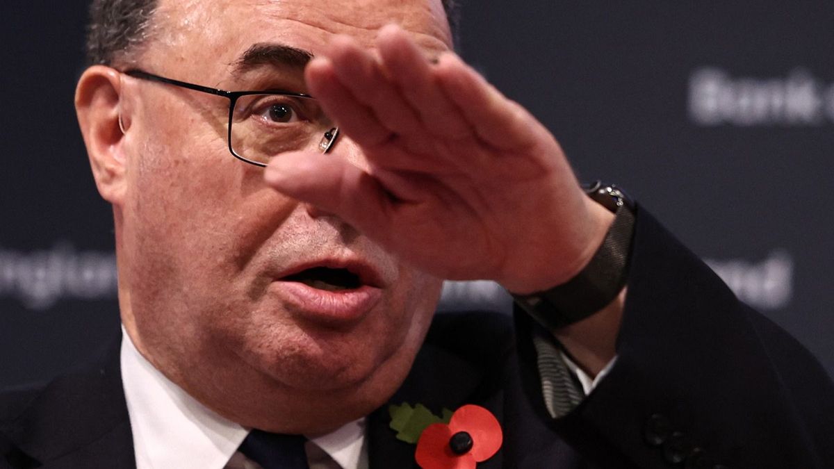 Gyengén növekszik a brit gazdaság, nem kíméli az infláció