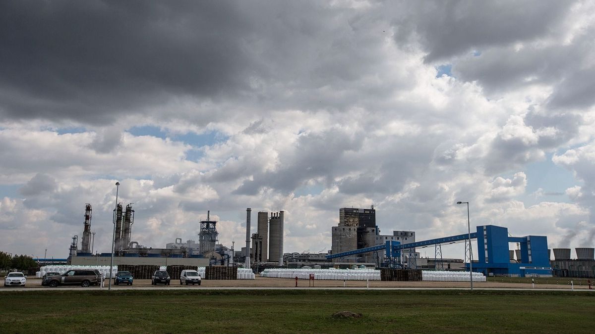 Lefordulás: esésbe váltottak Frankfurtban a Nitrogénművek eurókötvényei