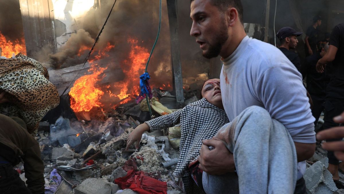 Spanyolország kiváltotta Izrael felháborodását azzal, hogy bírálta a gázai palesztinok "válogatás nélküli legyilkolását"