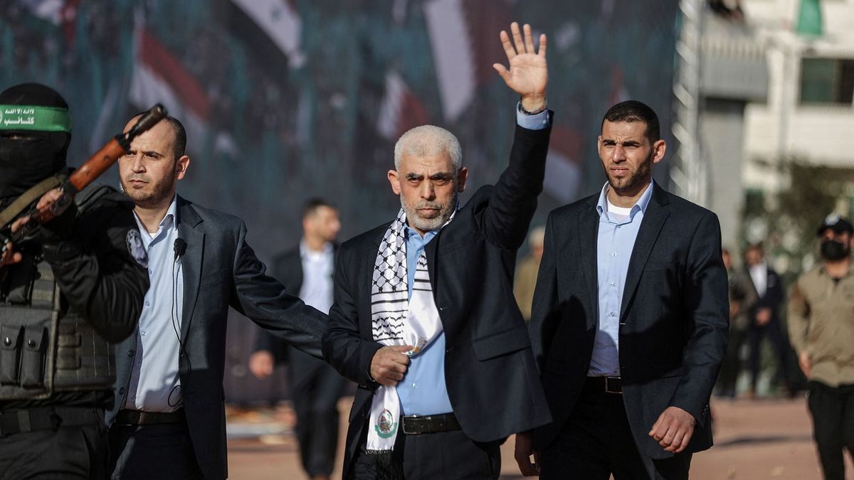 Izraeli védelmi miniszter: Jahja Szinvar Hamász vezetőből menekülő terroristává alacsonyodott
