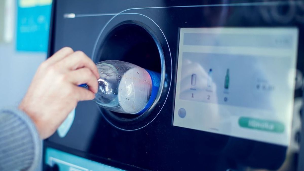 Magasabb árakat hoz a kötelező visszaváltási rendszer, de a fogyasztókat kompenzálják