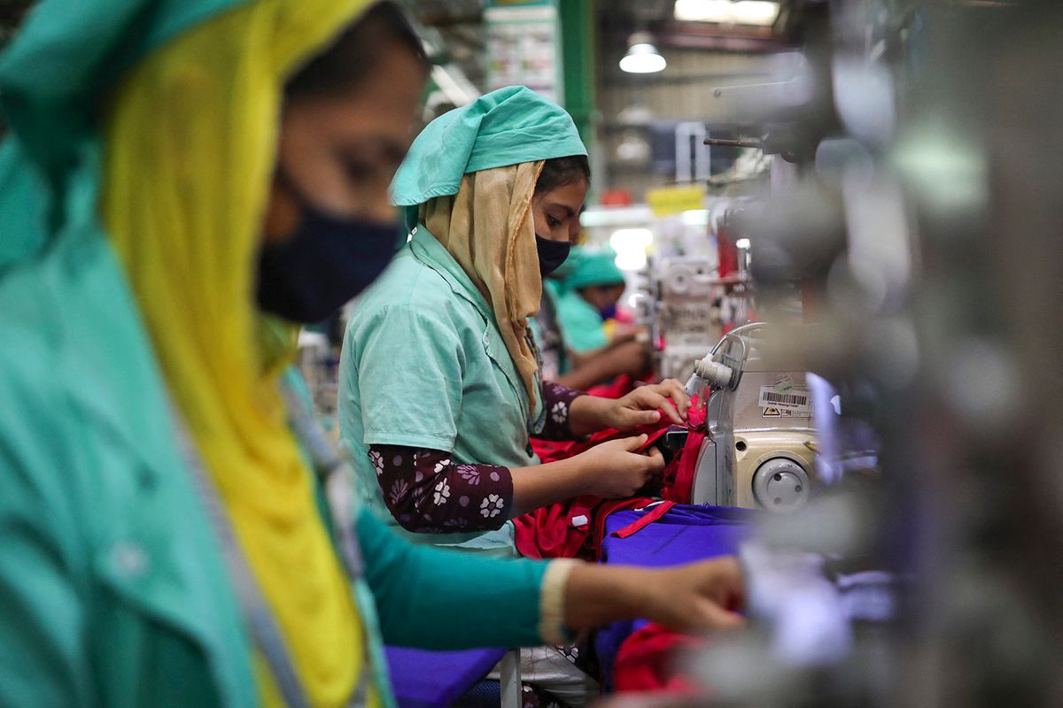 Ready made garments worker works in a garments factory in Gazipur, Bangladesh on March 29, 2021.  (Photo by Kazi Salahuddin Razu/NurPhoto) (Photo by Kazi Salahuddin Razu / NurPhoto / NurPhoto via AFP)