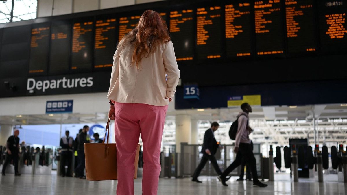 Nem zavarják vasúti sztrájkok a brit karácsonyi szezont