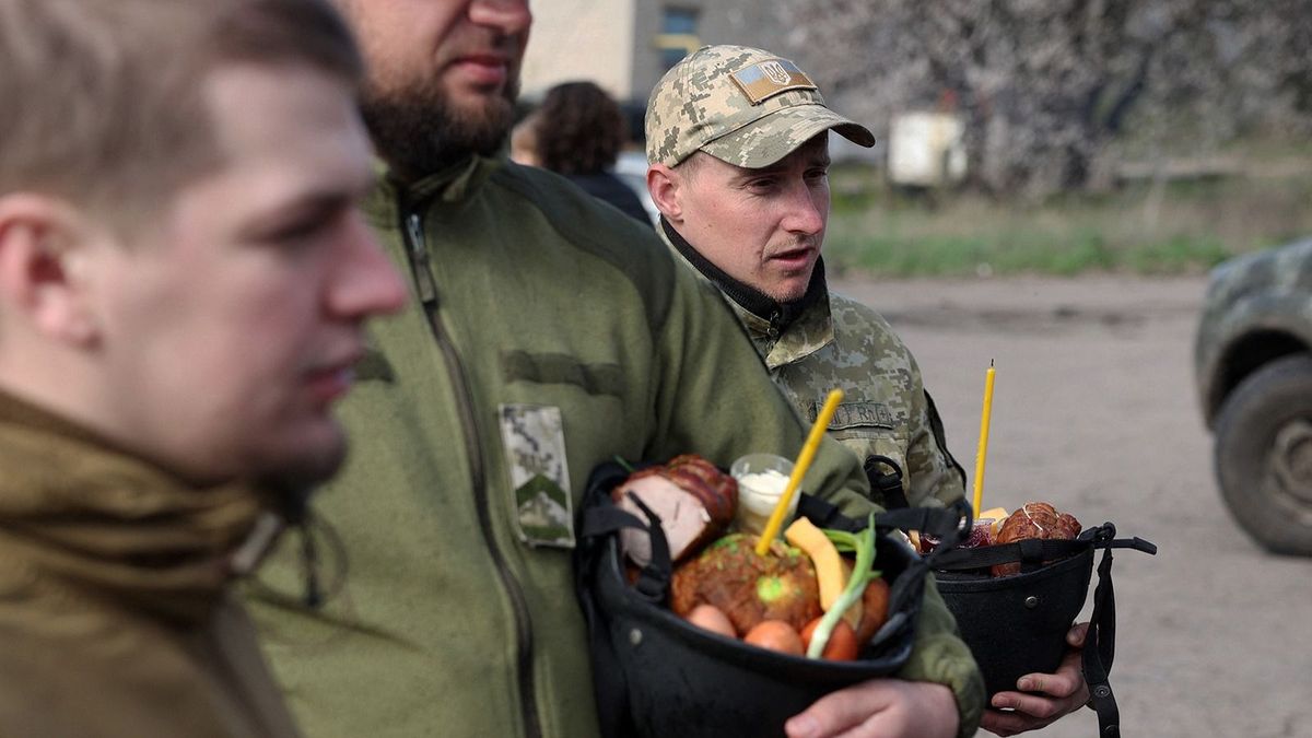 Katonai tisztségviselők sikkaszthatták el az ukrán hadsereg élelmiszerkészleteit