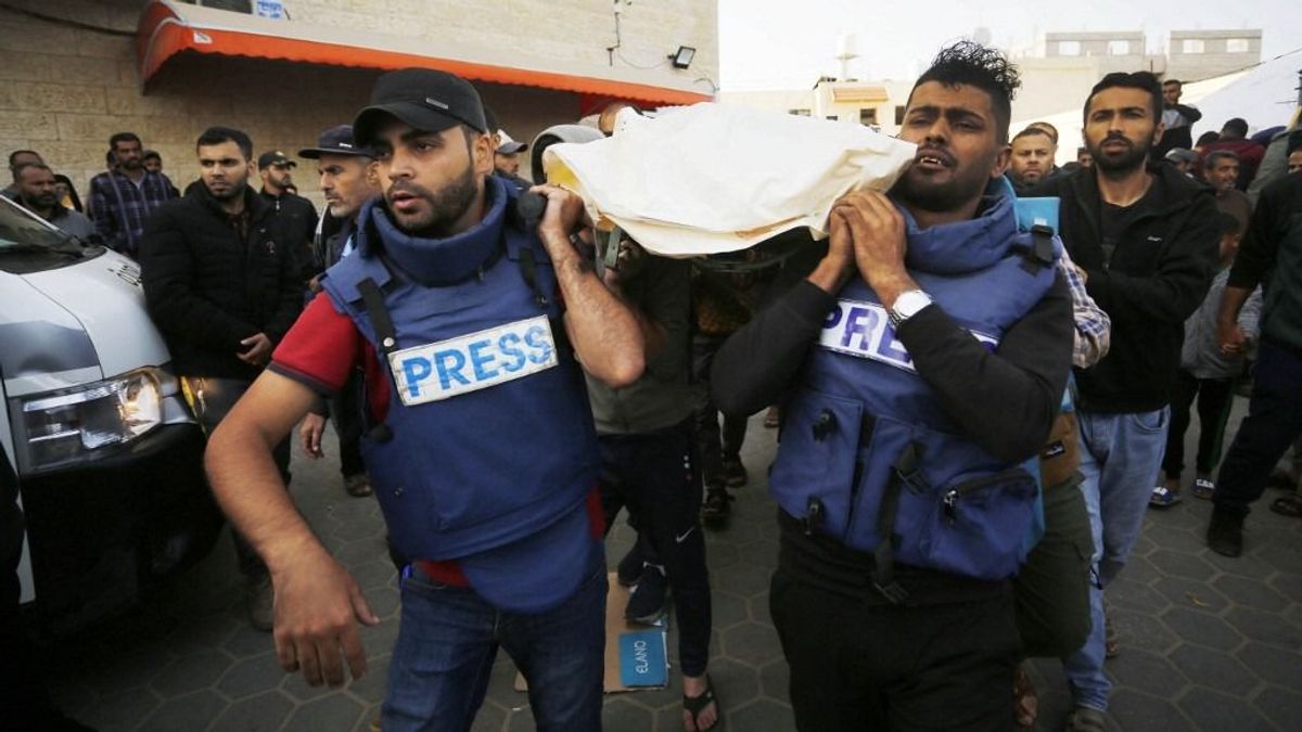 Több tucat újságíró halt meg eddig az izraeli háborúban