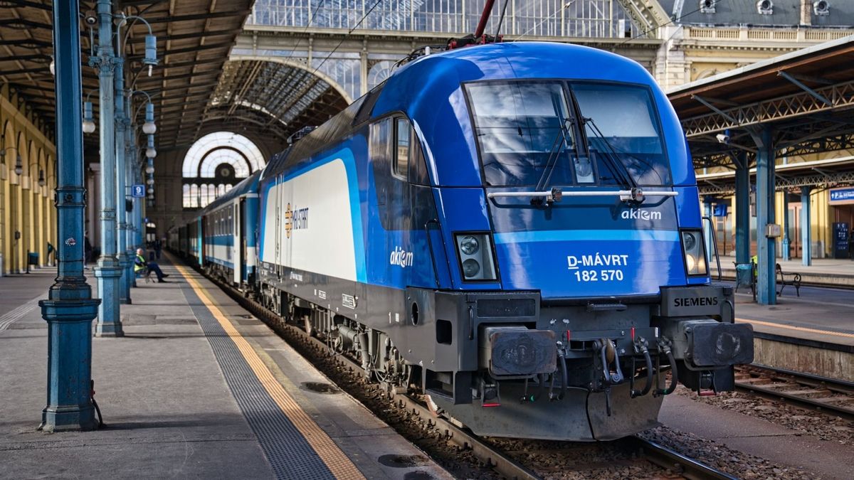 Dühös levelet írtak a vasutasok a MÁV-nak: lehetséges konfliktusról beszélnek