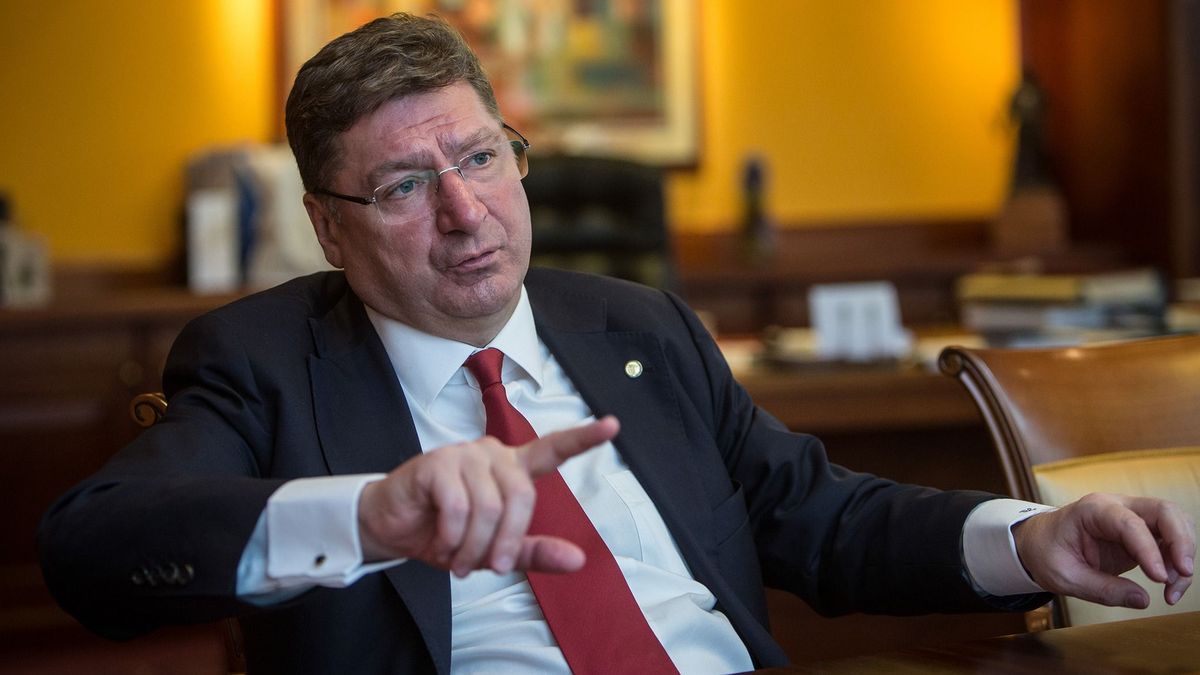 Parragh László: számos negatív hatása van a pozitív reálkamatnak