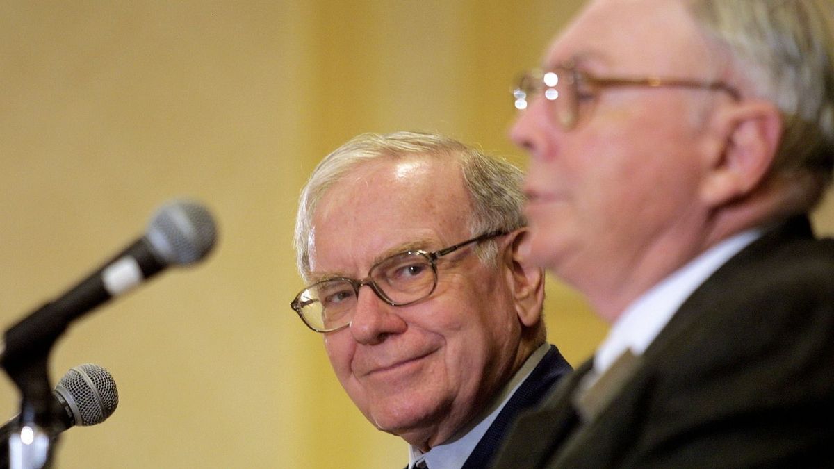 Warren Buffett To Serve As Schwarzenegger's Economic Advisor, Munger, 