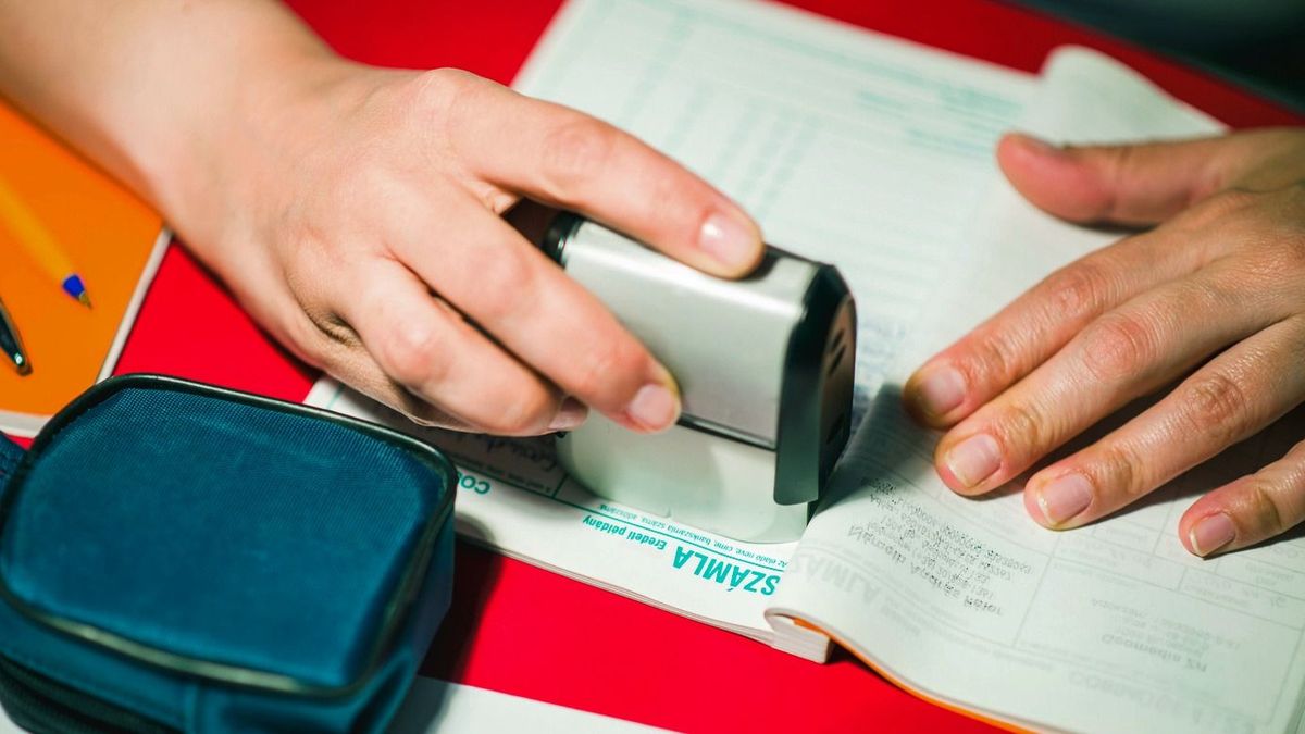 Ismert személy testvére lehet a letartóztatott számlagyáros ügyvéd