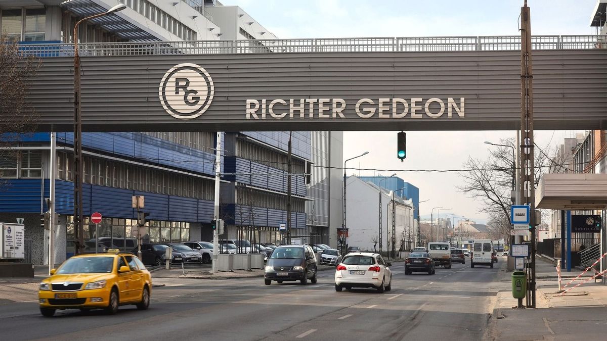 Szerdán hajnalban jelent a Richter - vegyes számokat várnak az elemzők