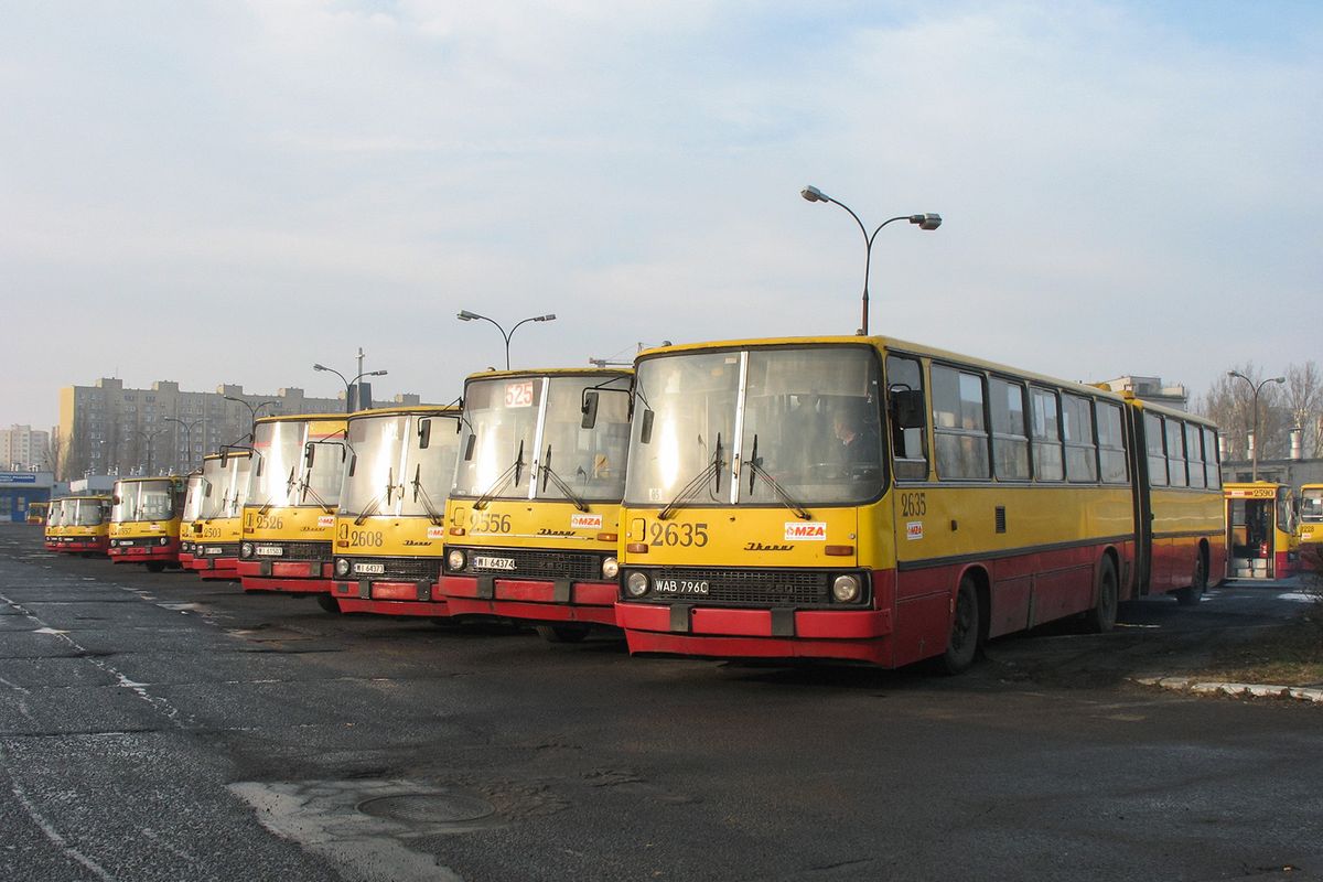 Warsaw,,Poland,-,January,,15,,2008:,Ikarus,280,Buses,Parked