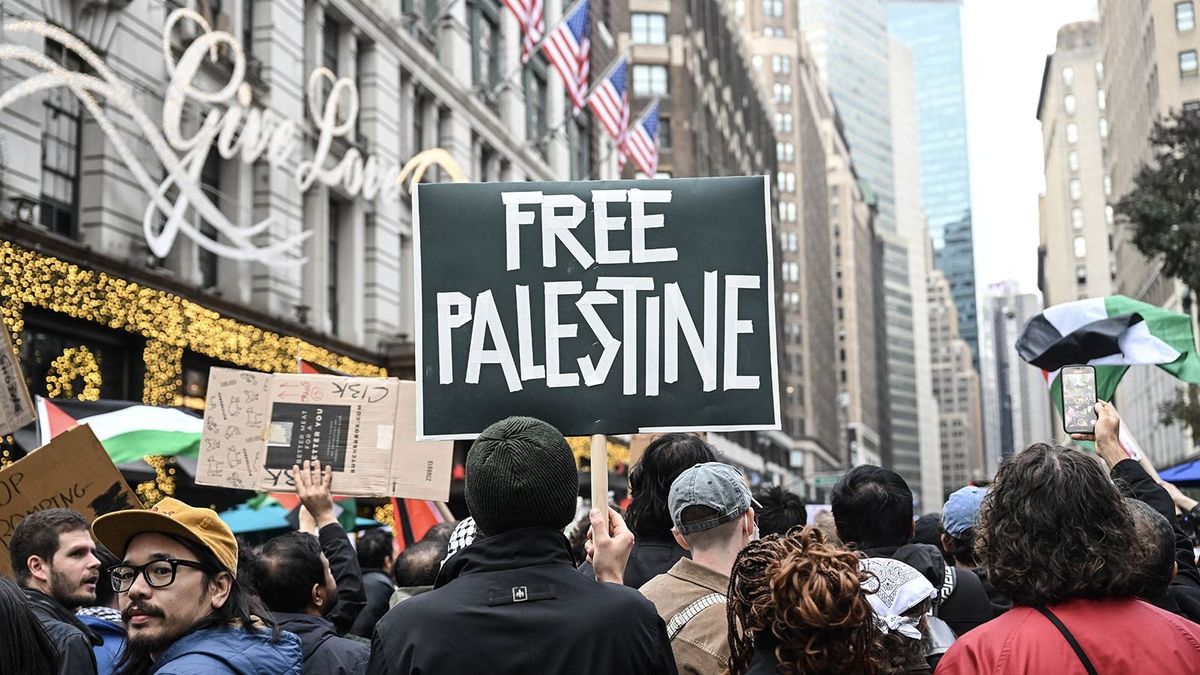 Orosz hírszerzés: Joe Bidenék a gázai civilek élete árán nyernének választást