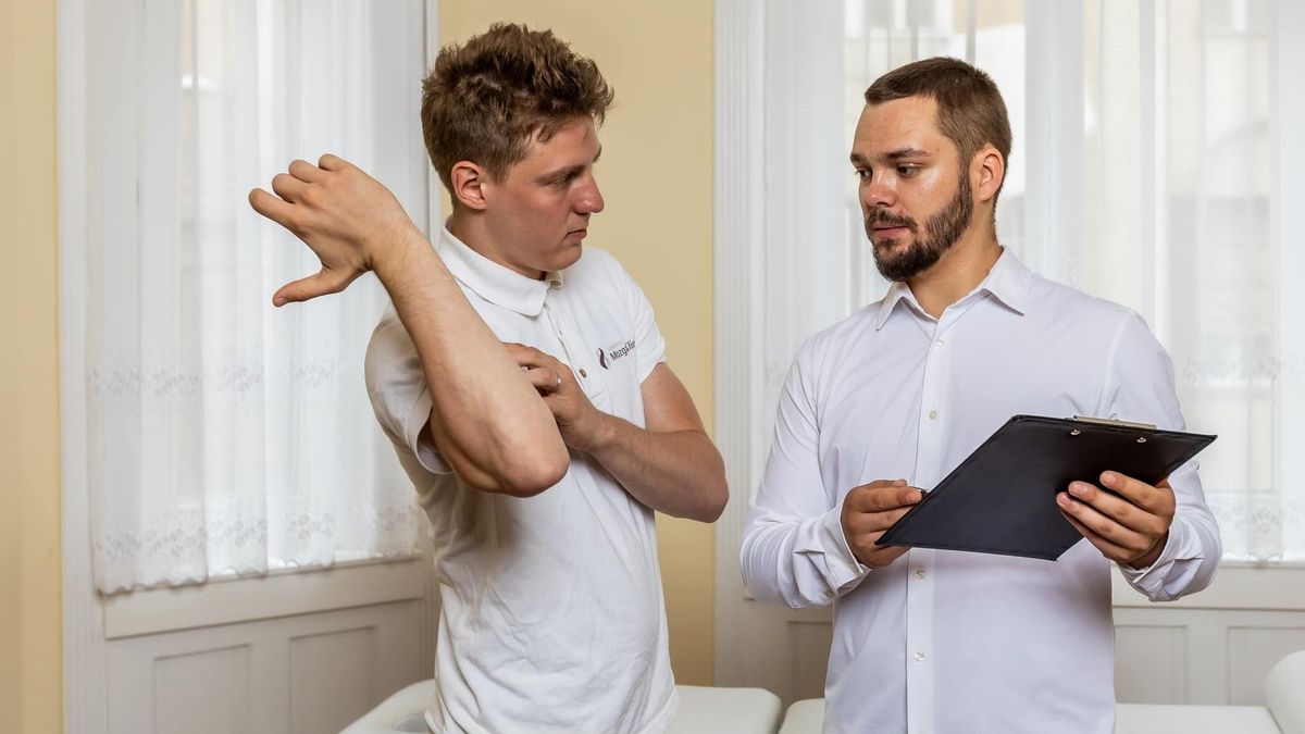 Sok problémát okoz az ülőmunka, egészségügyi befektetésekkel kezelnék a helyzetet