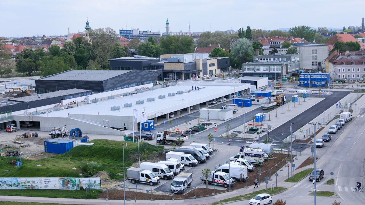 Átadták a Széchenyi István Egyetem Győri Tudományos és Innovációs Parkját