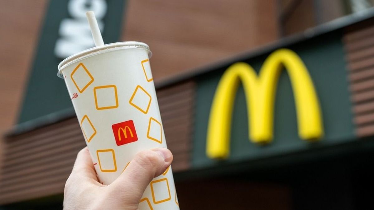 Elindult a McDonald's applikációja, amivel sorban állás nélkül lehet rendelni az éttermekben