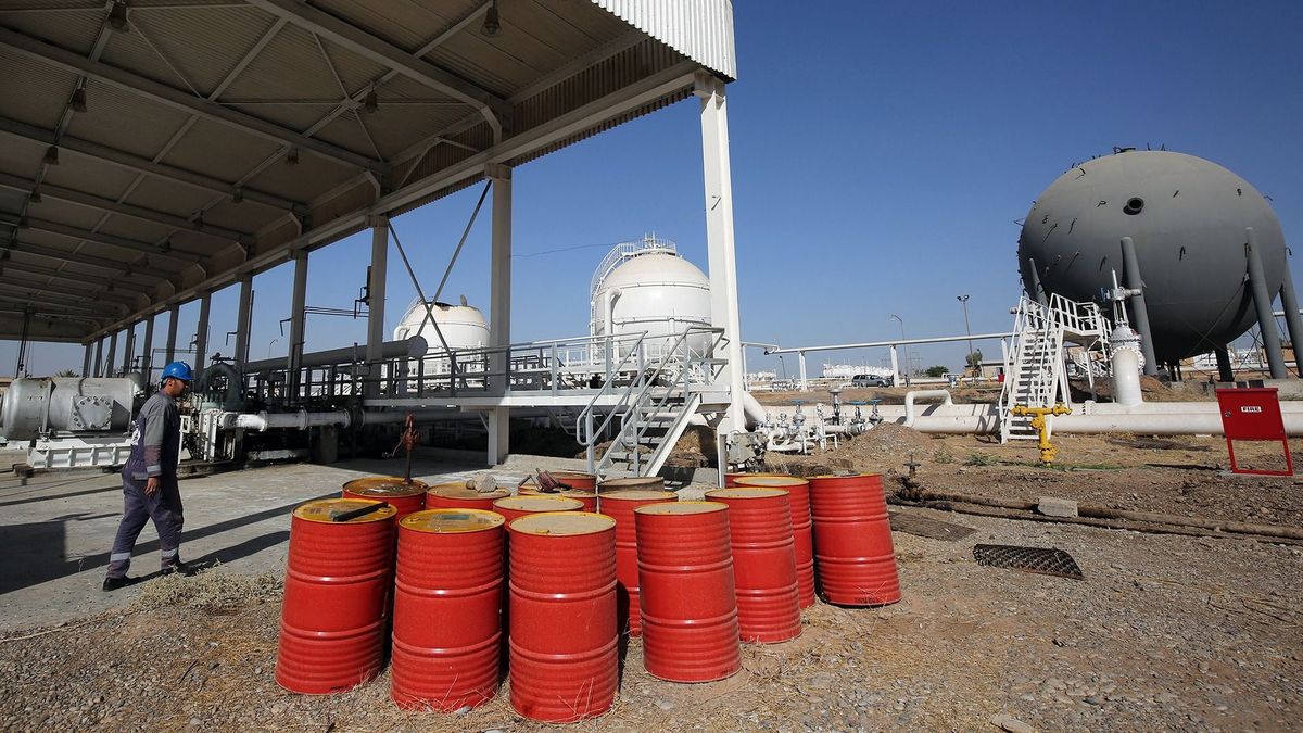 Fitch: egy újabb olajárrobbanás visszafogná a gazdasági növekedést és inflációt gerjesztene