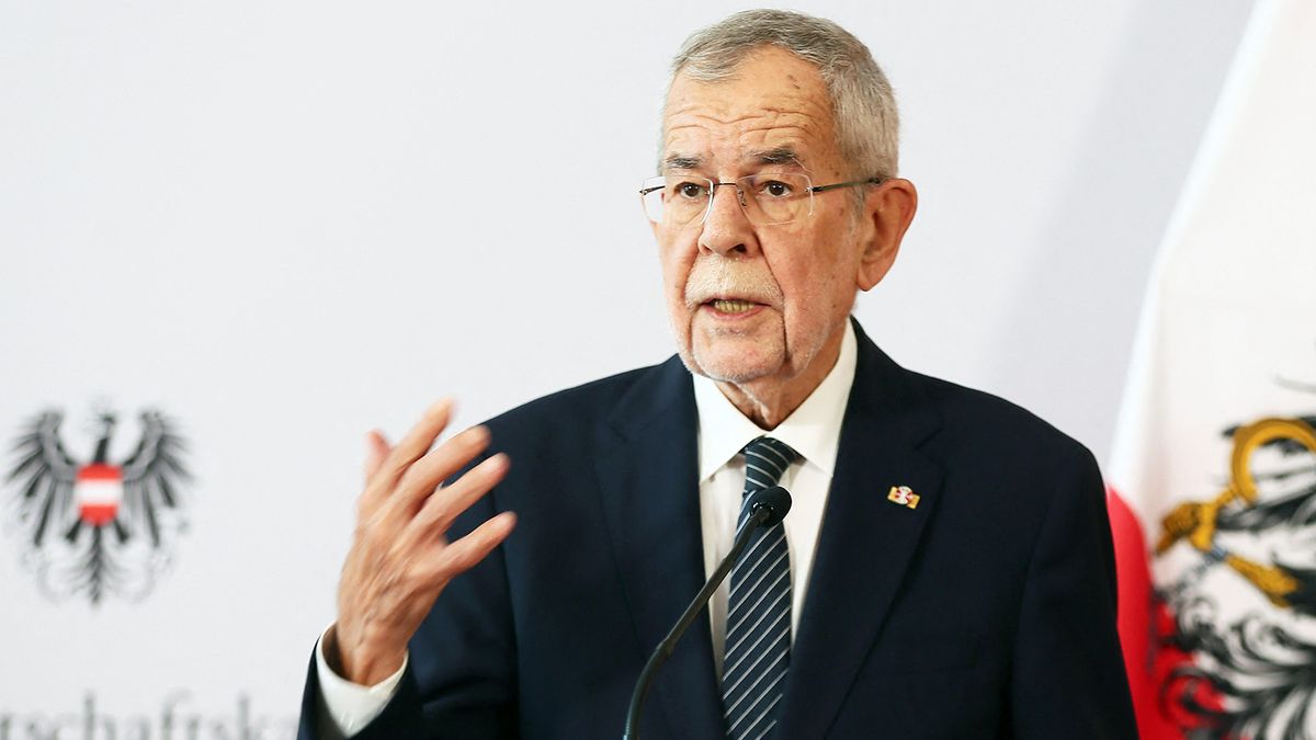 A moldovai államfő kutyája nemcsak ugat, de harap is