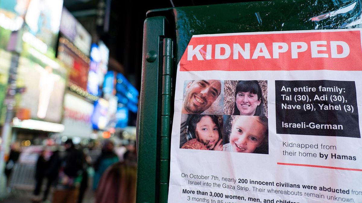 Váratlanul újabb túszokat engedett szabadon a Hamász