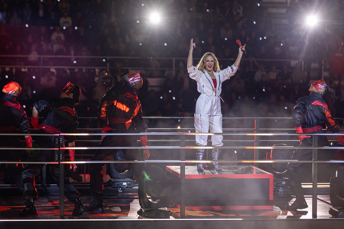 Kylie Minogue show during the opening ceremony at Formula 1 Heineken Silver Las Vegas Grand Prix on Nov 15, 2023 in Las Vegas, USA. (Photo by Robert Szaniszlo/NurPhoto) (Photo by Robert Szaniszlo / NurPhoto / NurPhoto via AFP)