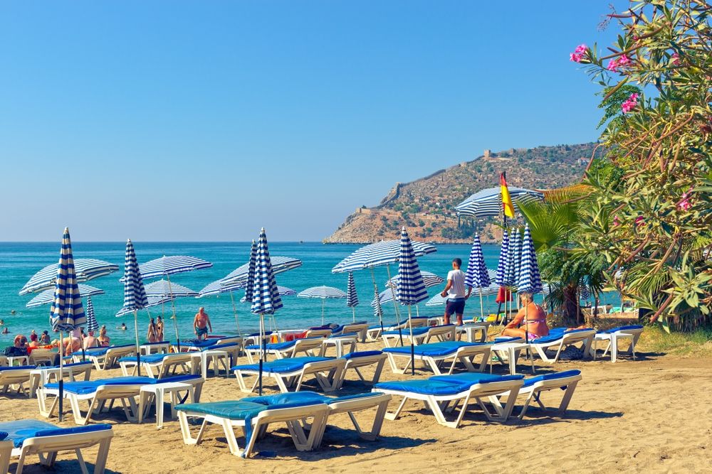 Alanya,,Turkey,-,September,16,,2022:,People,Relax,On,Famous