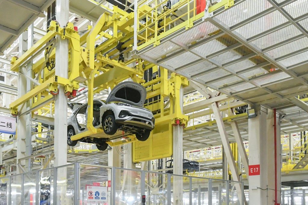 New Energy Vehicle Industry in HefeiHEFEI, CHINA - AUGUST 23, 2023 - The BYD production base in Hefei, Anhui province, China, August 23, 2023. From January to September 2023, the output of new energy vehicles in Hefei exceeded 500,000. (Photo by Costfoto/NurPhoto) (Photo by CFOTO / NurPhoto / NurPhoto via AFP)