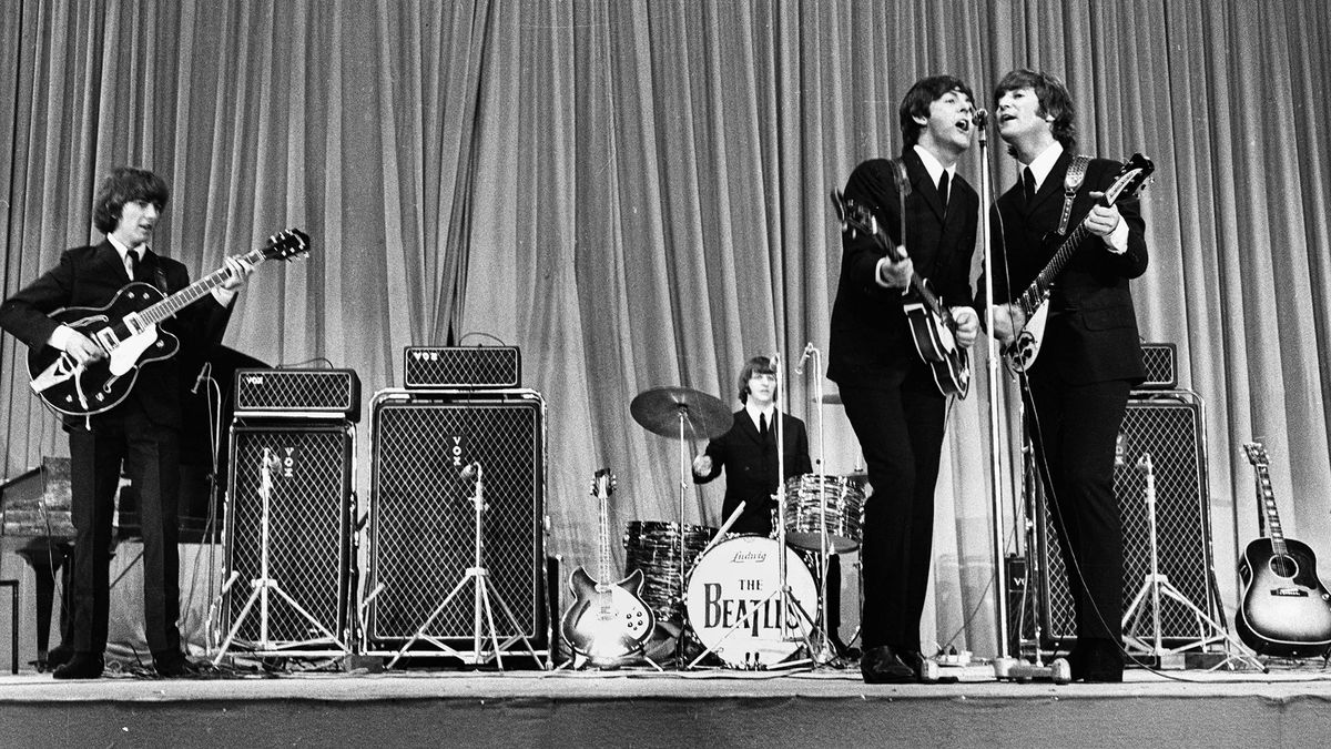 PARIS - LES BEATLES
Les Beatles, groupe de chanteurs anglais. Paris, palais des Sports, 21 juin 1965.     RV-366014-M (Photo by © Collection Roger-Viollet / Roger-Viollet via AFP)