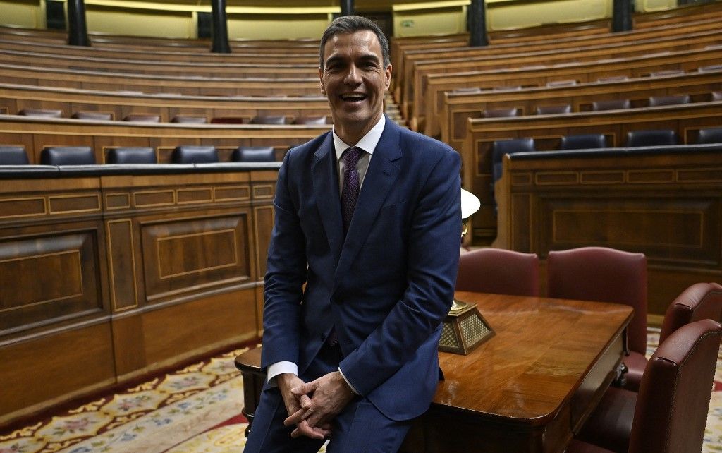 Spain's minority left-wing coalition government secures a vote of confidence from parliament