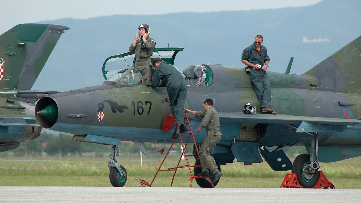 Pleso,Airbase,,Croatia,,May,12,,2007;,Croatian,Air,Force,Mig-21umd