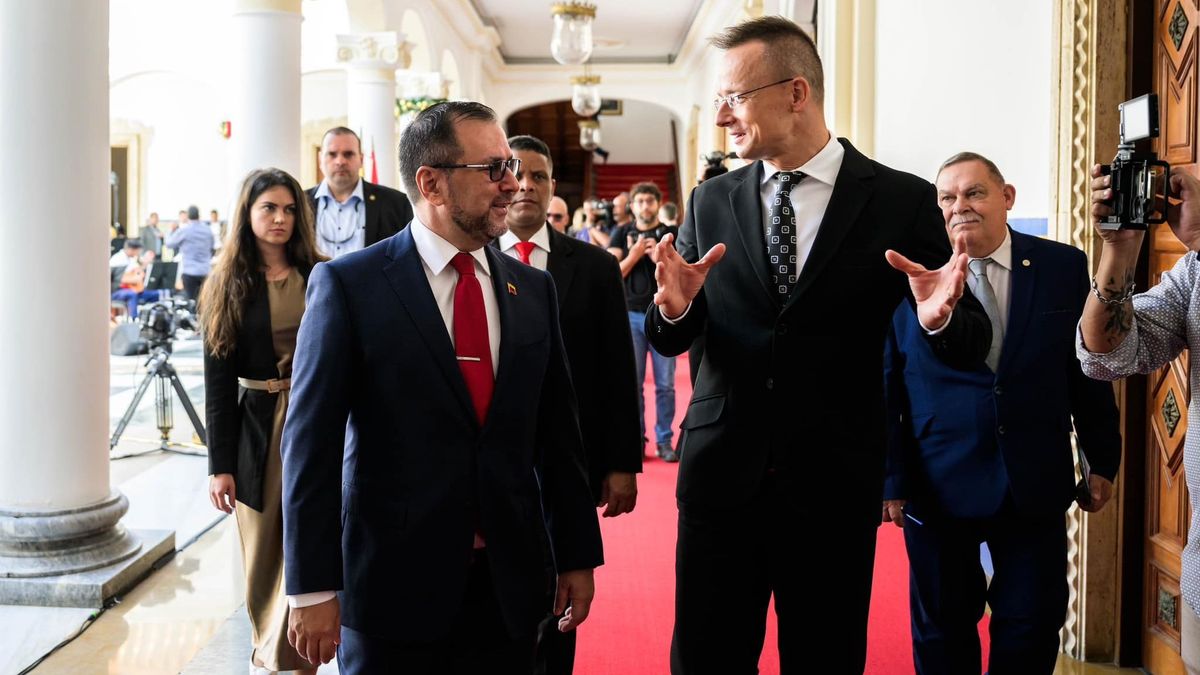 Venezuelából hozna LNG-t Szijjártó