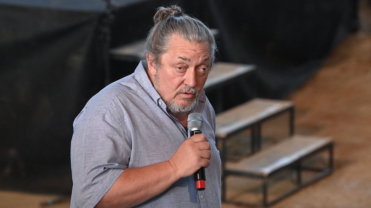 Súlyos baleset miatt mondott le Vidnyánszky, de a minisztérium még nem engedi el a kezét