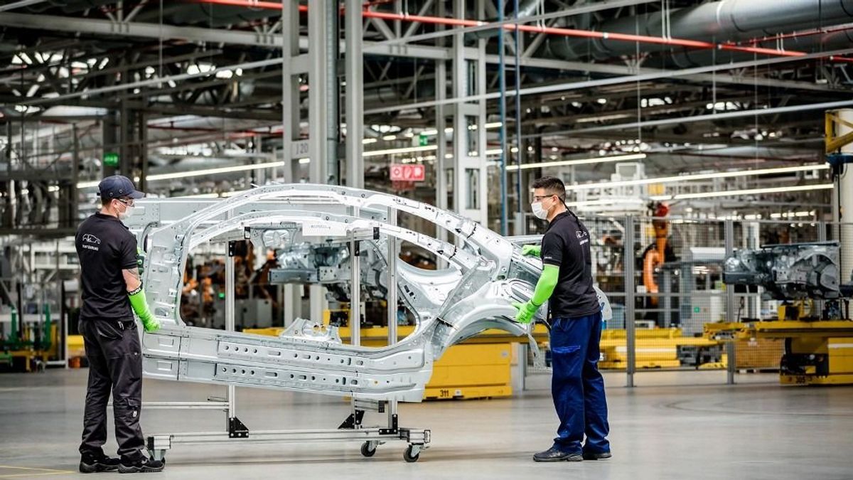 Közel hárommilliárd forintos járműipari beszállító-fejlesztési program indul