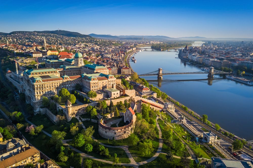 Budapest,,Hungary,-,Beautiful,Aerial,Skyline,View,Of,Buda,Castle