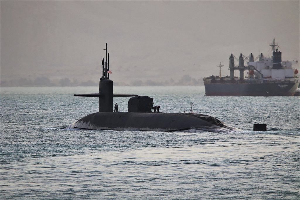 This handout photo released on April 7, 2023 by the US Defence Visual Information Distribution Service (DVIDS) shows guided-missile submarine USS Florida (SSGN 728) transiting the Suez Canal en route to the Red Sea. (Photo by DVIDS / AFP) / RESTRICTED TO EDITORIAL USE - MANDATORY CREDIT "DVIDS" - NO MARKETING - NO ADVERTISING CAMPAIGNS - DISTRIBUTED AS A SERVICE TO CLIENTS