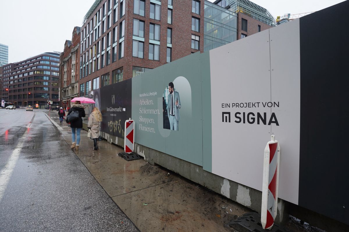 Signa Holding files for insolvency