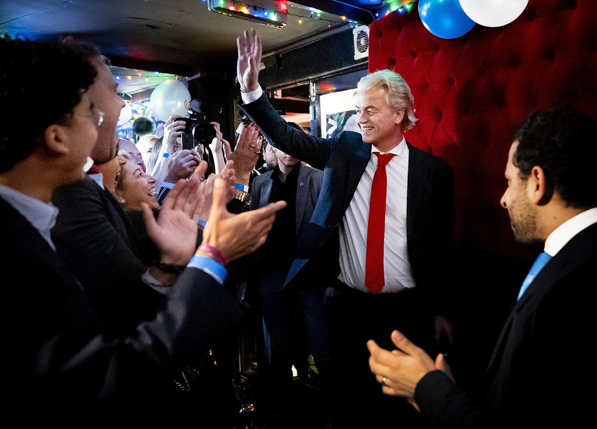 SCHEVENINGEN - PVV leader Geert Wilders arrives at cafe Seepaardje to respond to the results of the House of Representatives elections. ANP REMKO DE WAAL netherlands out - belgium out (Photo by REMKO DE WAAL / ANP MAG / ANP via AFP)