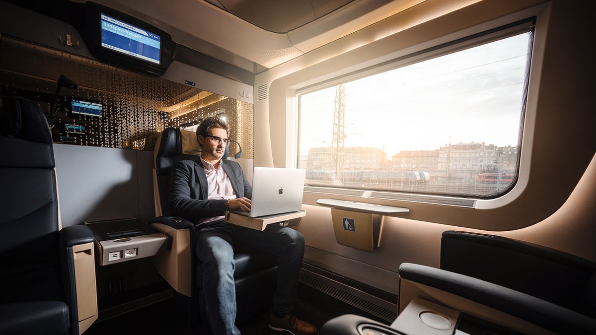 Hétfő estig késnek a vonatok a Prága-Budapest vonalon