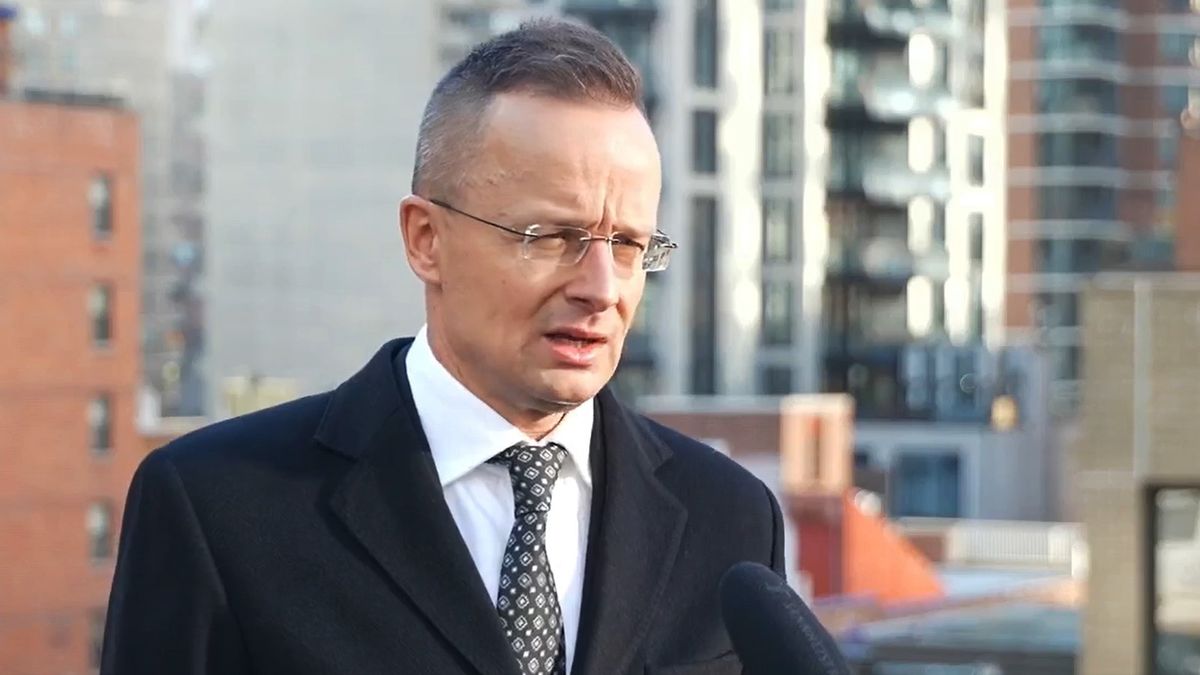 Szijjártó Péter a magyar túszok szabadon engedését követelte – videó
