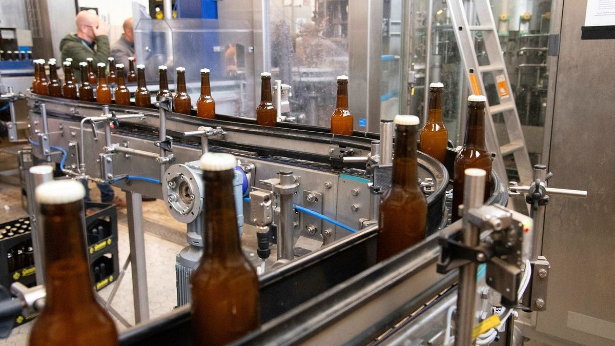 Elszállhat a sör ára – az egyik legnagyobb gyártó tovább drágítana
