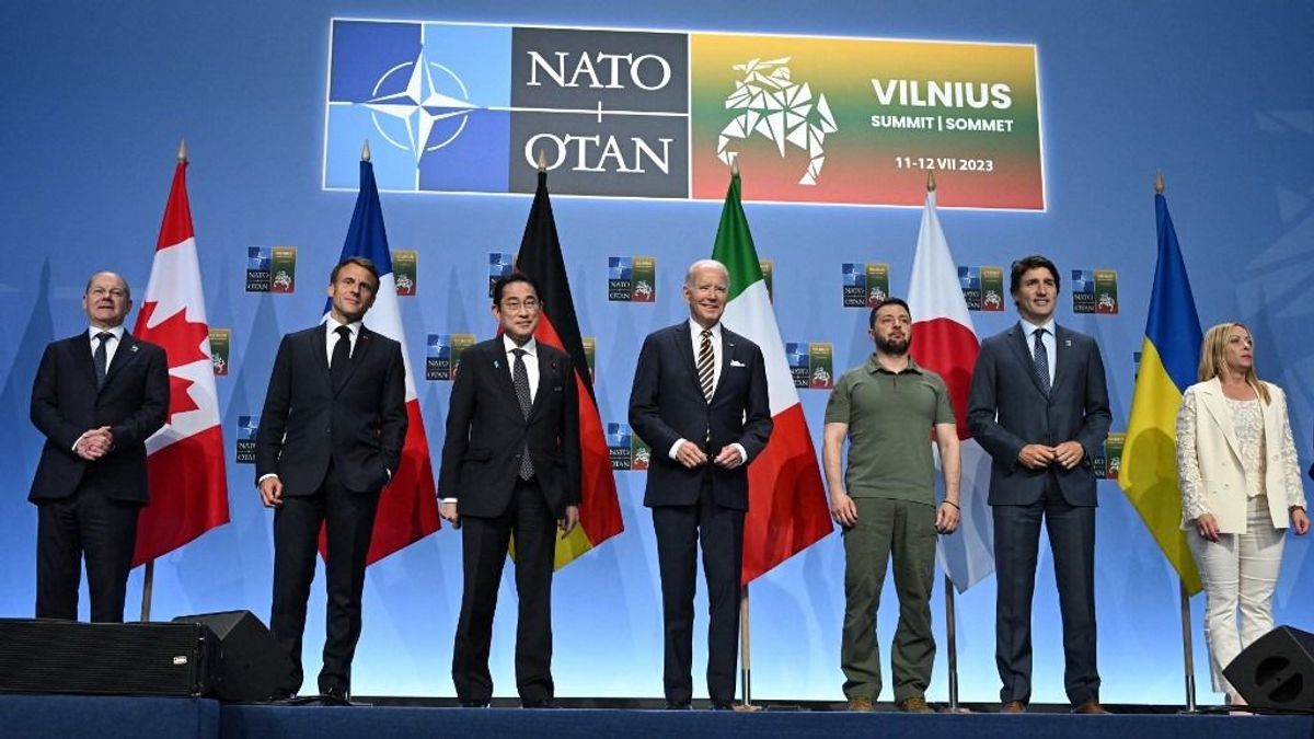 Hátraarc: sorra jelentik be a nyugati államok az Ukrajnának szánt támogatás csökkentését