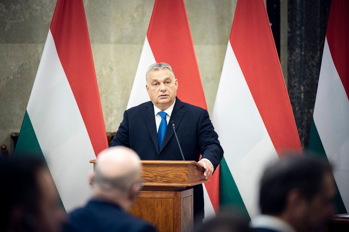 ORBÁN Viktor
Budapest, 2023. november 17.A Miniszterelnöki Sajtóiroda által közreadott képen Orbán Viktor miniszterelnök beszédet mond a Délkelet-európai Országok Parlamenti Elnökeinek 11. konferenciáján Budapesten, az Országházban 2023. november 17-én.MTI/Miniszterelnöki Sajtóiroda/Fischer Zoltán Budapest, 2023. november 17.
A Miniszterelnöki Sajtóiroda által közreadott képen Orbán Viktor miniszterelnök beszédet mond a Délkelet-európai Országok Parlamenti Elnökeinek 11. konferenciáján Budapesten, az Országházban 2023. november 17-én.
MTI/Miniszterelnöki Sajtóiroda/Fischer Zoltán