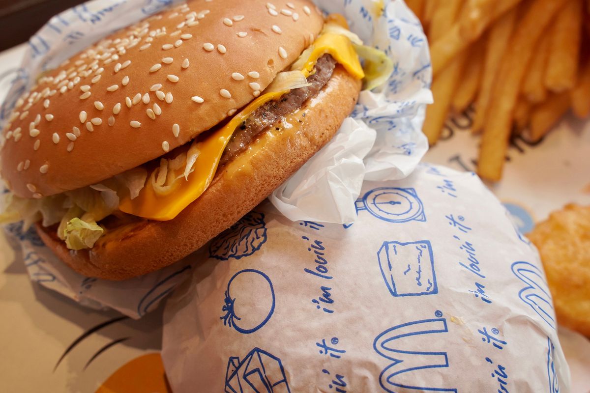 ,Mar23,2022,:,Mcdonald's,Restaurant,hamburger,cheesburger,fries