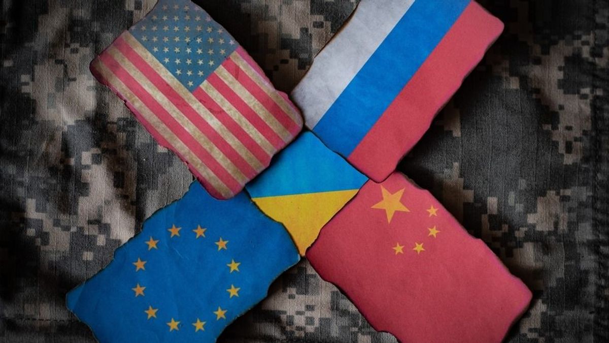 Nehéz évet zárt a világ és 2024 sem lesz könnyebb – választási nagyüzem jön